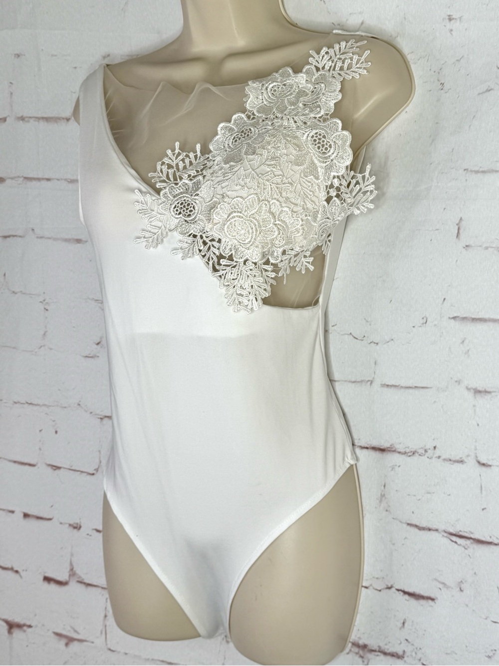 Vintage Coquette Ivory Lace detail V-neck Sleeveless Snap Closure Bodysuit M - Picture 15 of 15